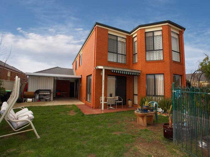 15 Netherton Place, Caroline Springs - Thumbnail 7
