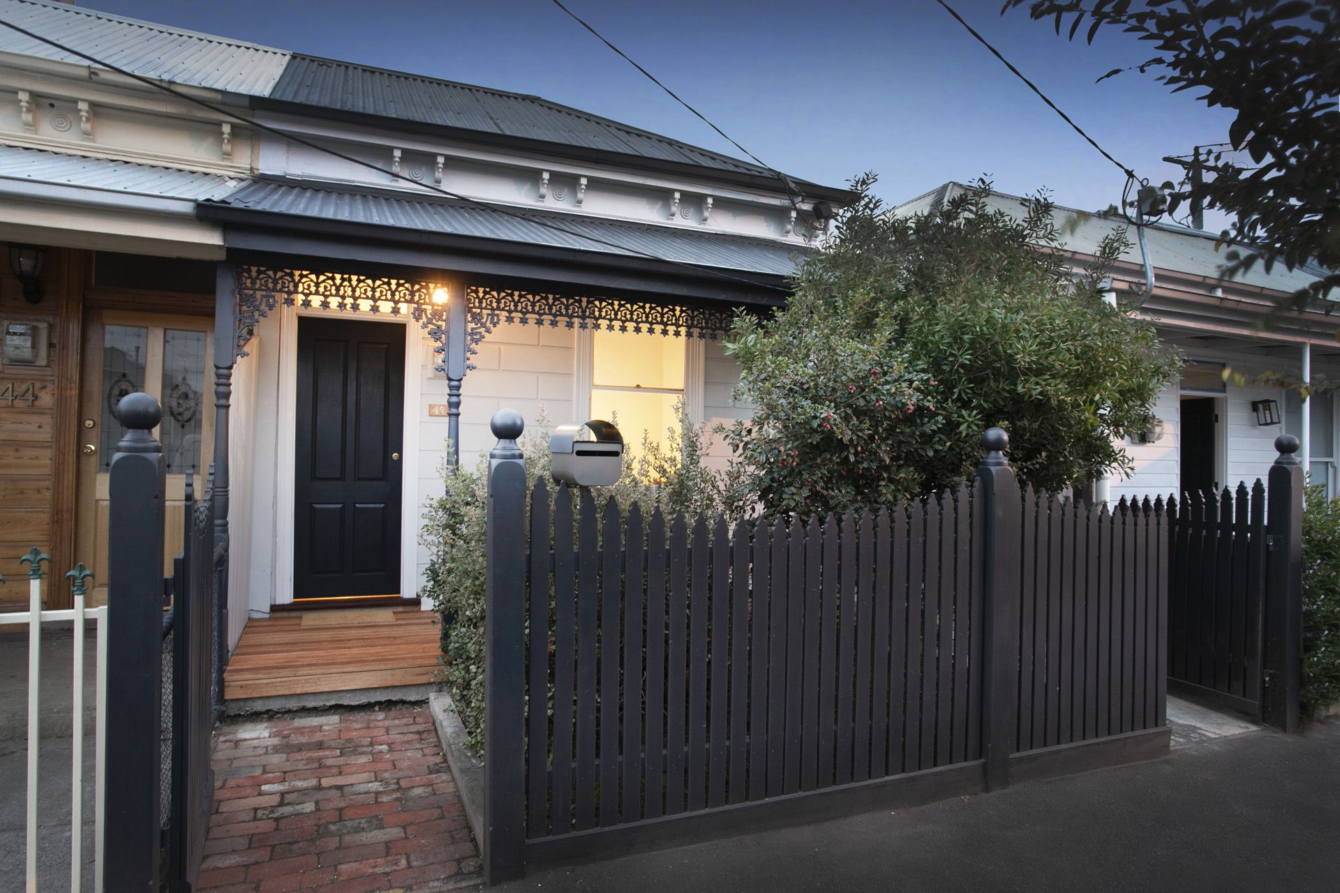 42 Moore Street, Footscray - Thumbnail 2