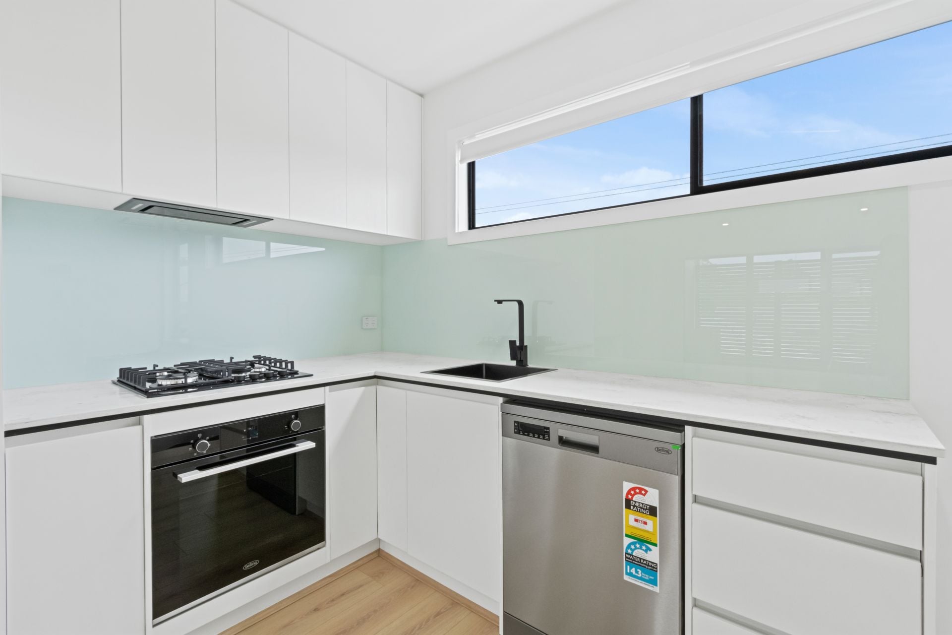 As New Luxury 2-Bedroom Apartment in Vibrant Northcote