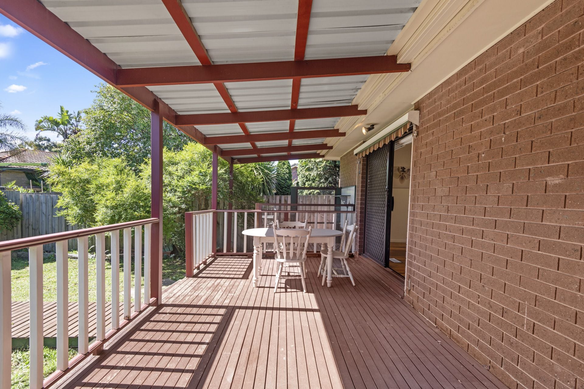 WELL SOUGHT- AFTER LOCATION