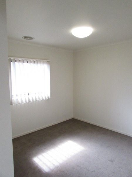 **Super Spacious Townhouse**