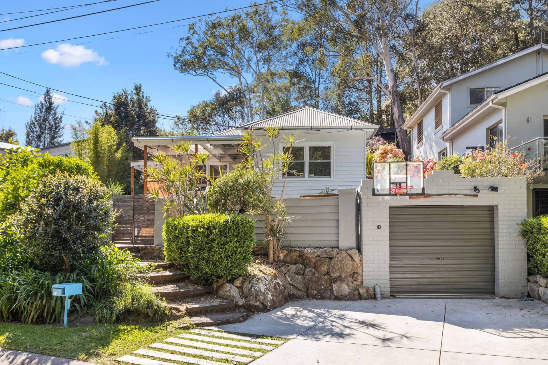 24A The Crescent, Woronora, Woronora - Thumbnail 2