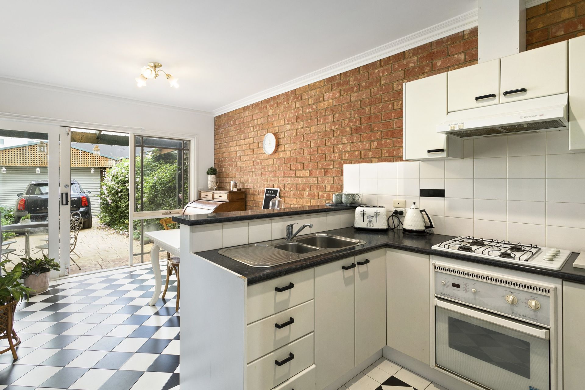 77 Palmer Street, Collingwood - Thumbnail 2