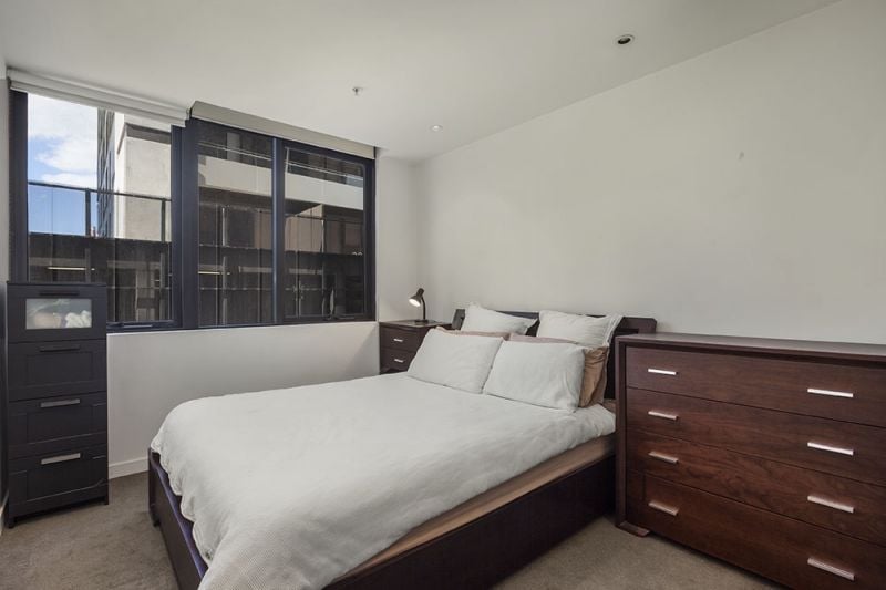 111/55 Queens Road, Melbourne - Thumbnail 4