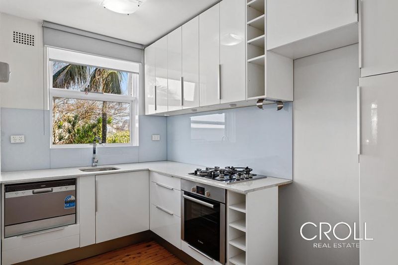 2/3 Spruson Street NEUTRAL BAY NSW, Bay - Thumbnail 2