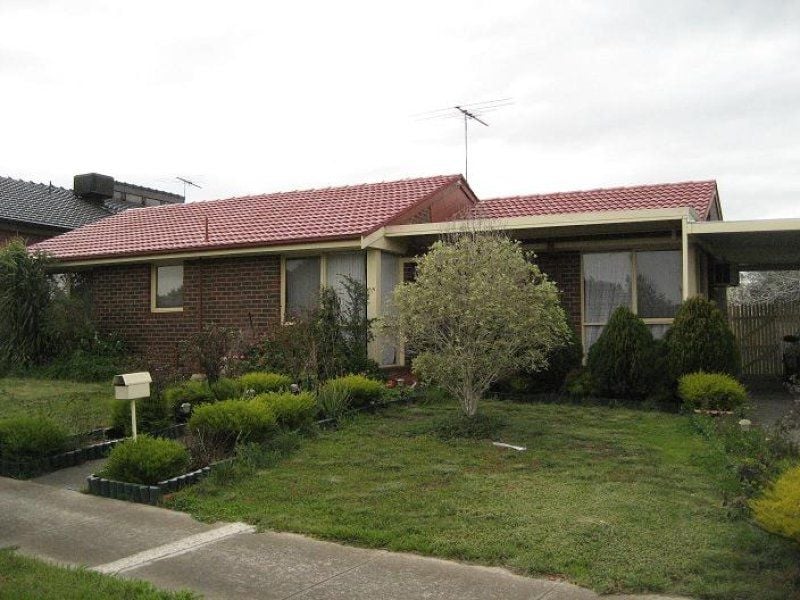 16 Royston Close, Mill Park