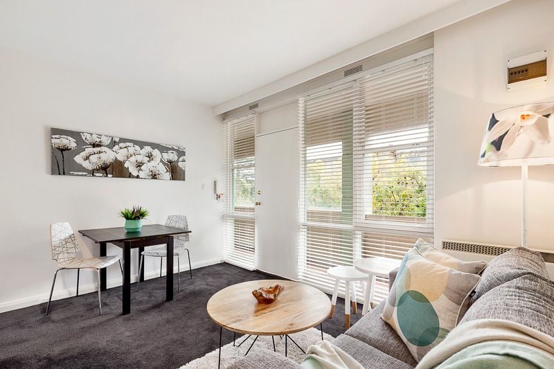 13/506 Glenferrie Road, Hawthorn - Thumbnail 2