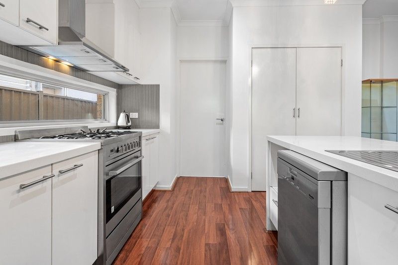 37 Vintage Way, Caroline Springs - Thumbnail 7