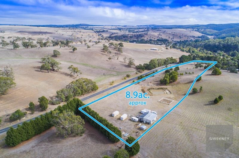 131 Greendale-Myrniong Road, Greendale - Thumbnail 2