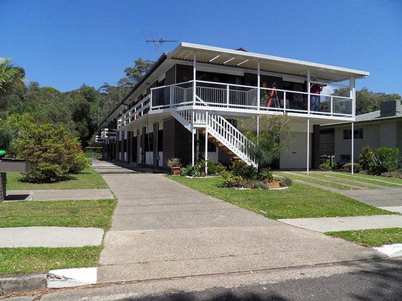 2 BEDROOM GROUND FLOOR UNIT WITH CARPORT