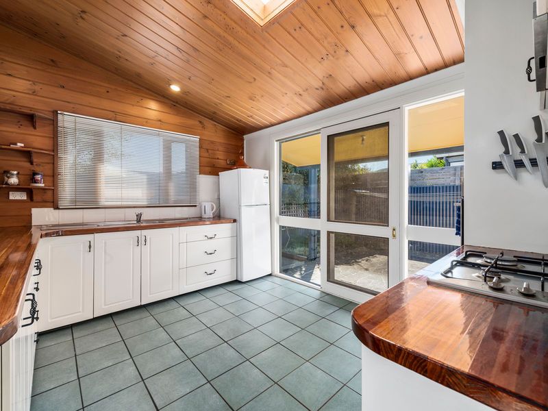 8 McLennan Street, Apollo Bay - Thumbnail 4