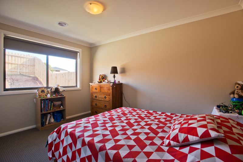 28 Cromarty Circuit, Bacchus Marsh - Thumbnail 8
