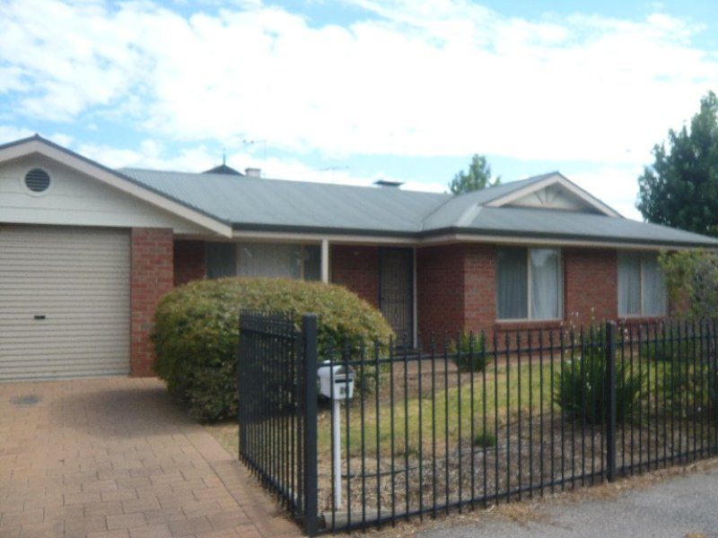 2C Thornbury Street Beulah Park 5067