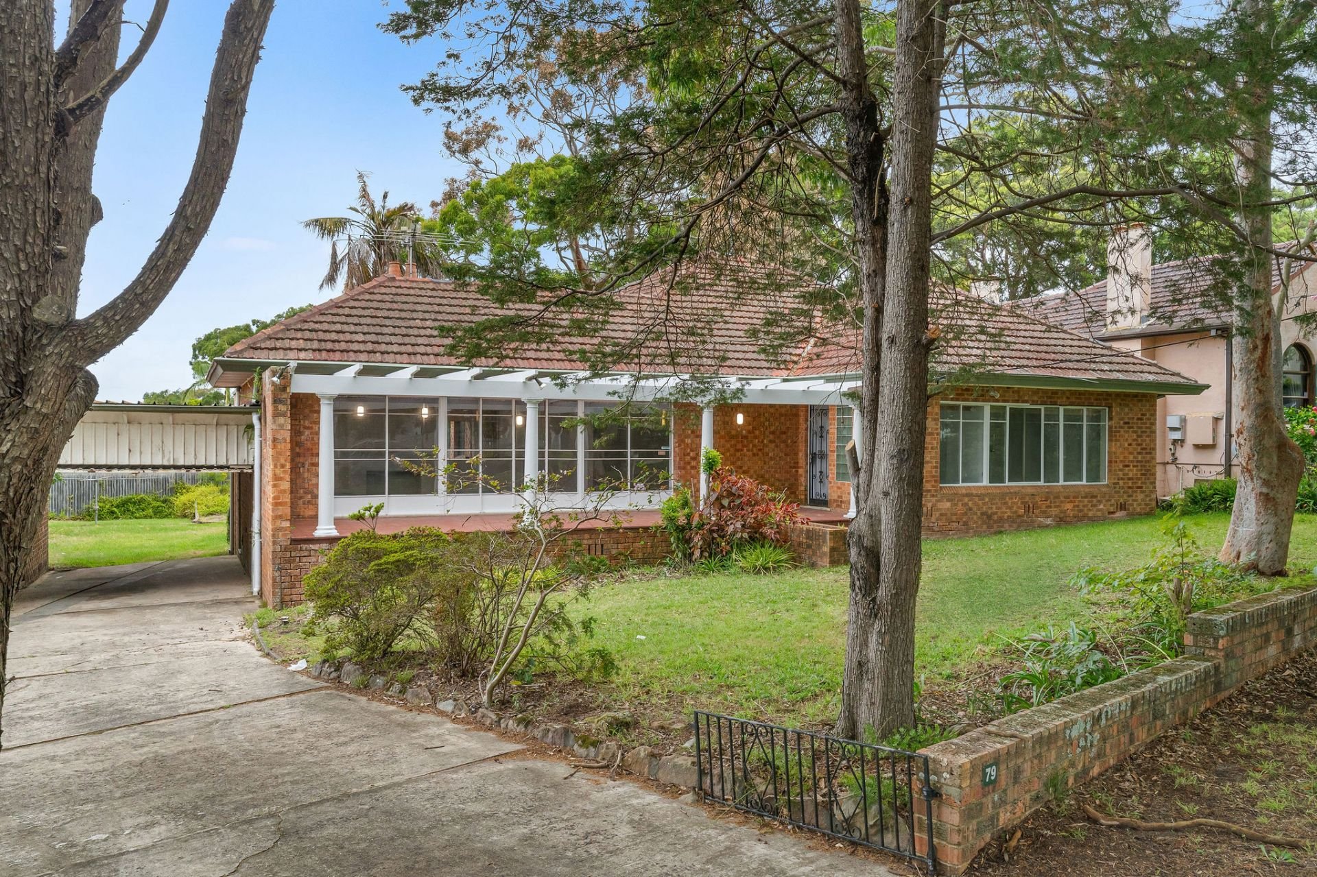 79 Saunders Bay Road, Caringbah South MattBlak Property