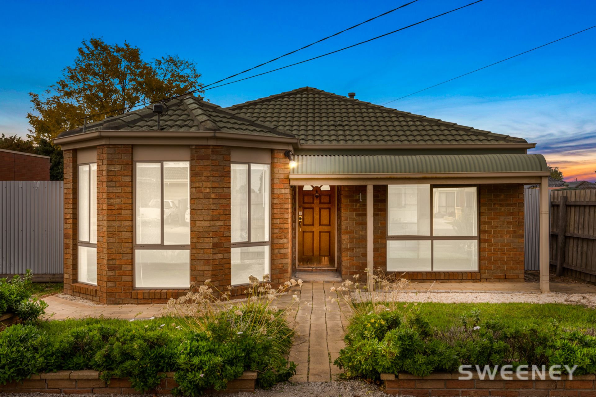 1 Plenty Court, Altona Meadows - Thumbnail 2