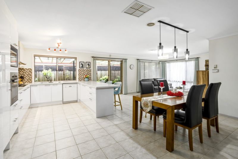 86 Heany Park Road, Rowville - Thumbnail 3