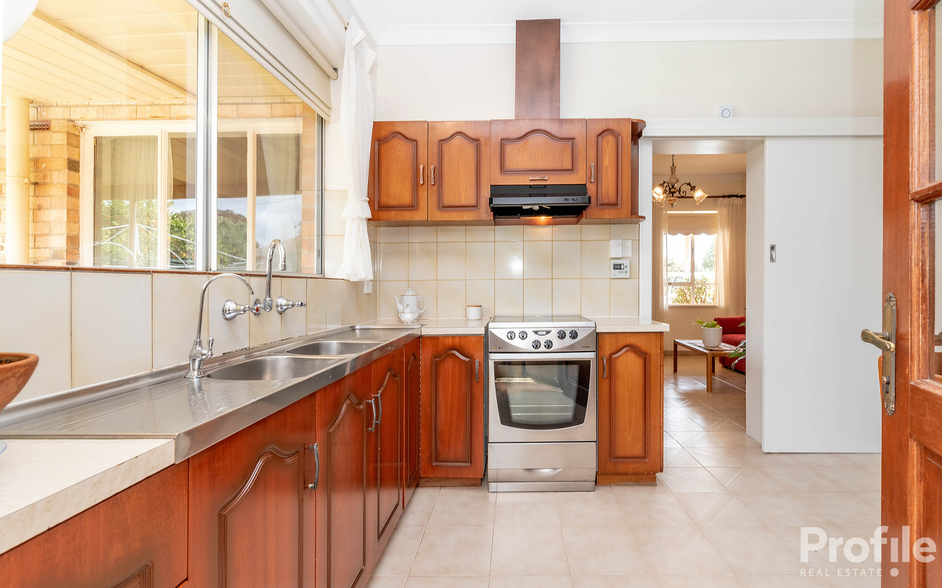 Real Estate For Sale 7 Teak Street Campbelltown , SA