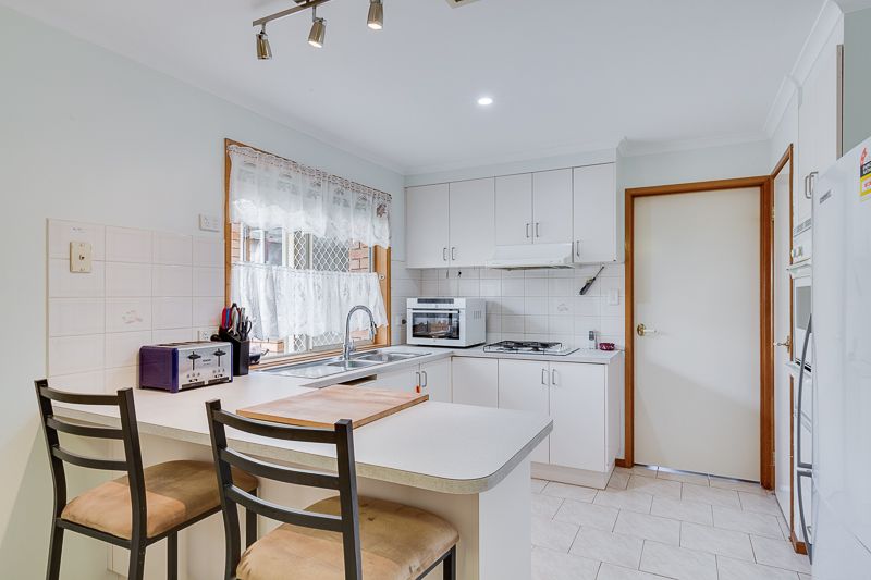 8 Steele Court, Bacchus Marsh - Thumbnail 7