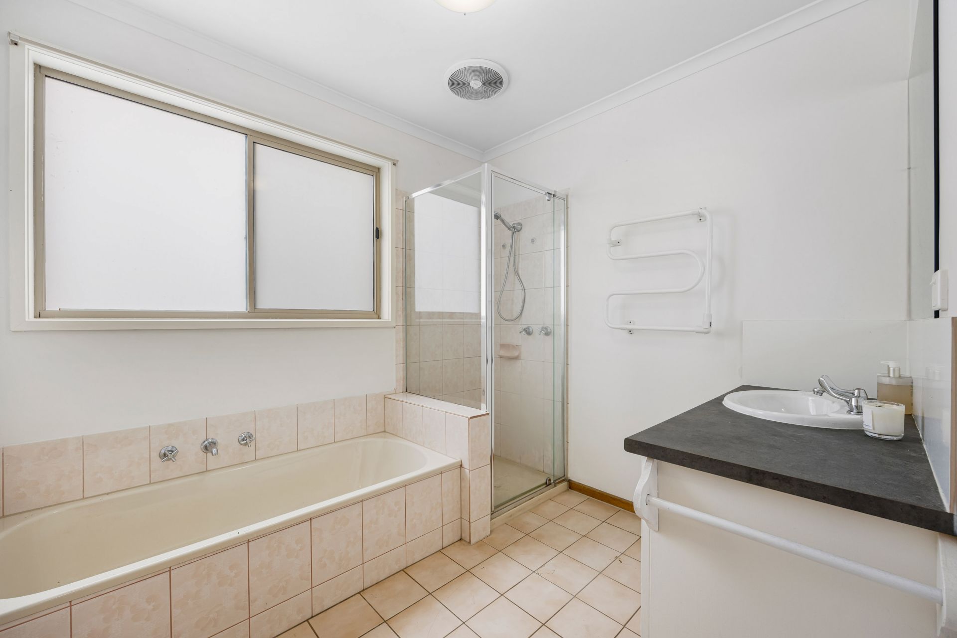 6/1 Canterbury Street, Brown Hill, Brown Hill - Thumbnail 2