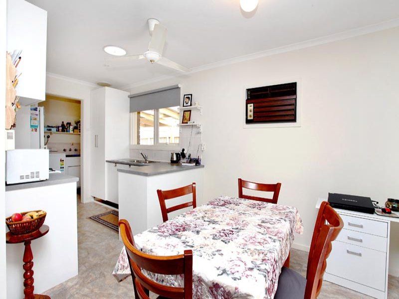 71 Westcott Parade, Rockbank - Thumbnail 4