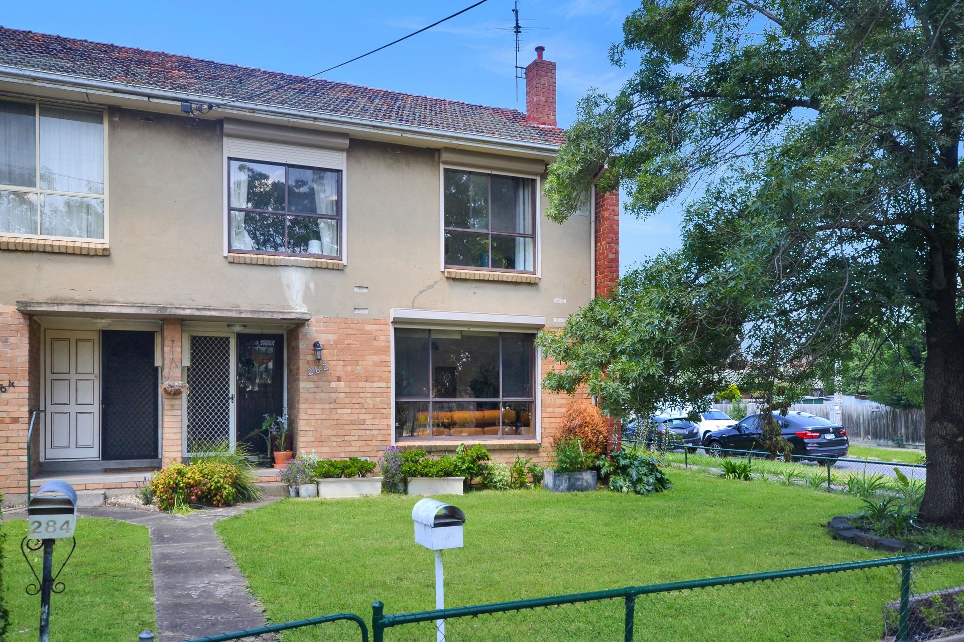 PEACEFUL RETREAT IN HEIDELBERG WEST