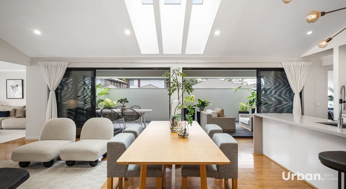 Colebee 6 Majors Avenue