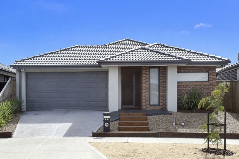 44 Strathalbyn Chase, Wollert