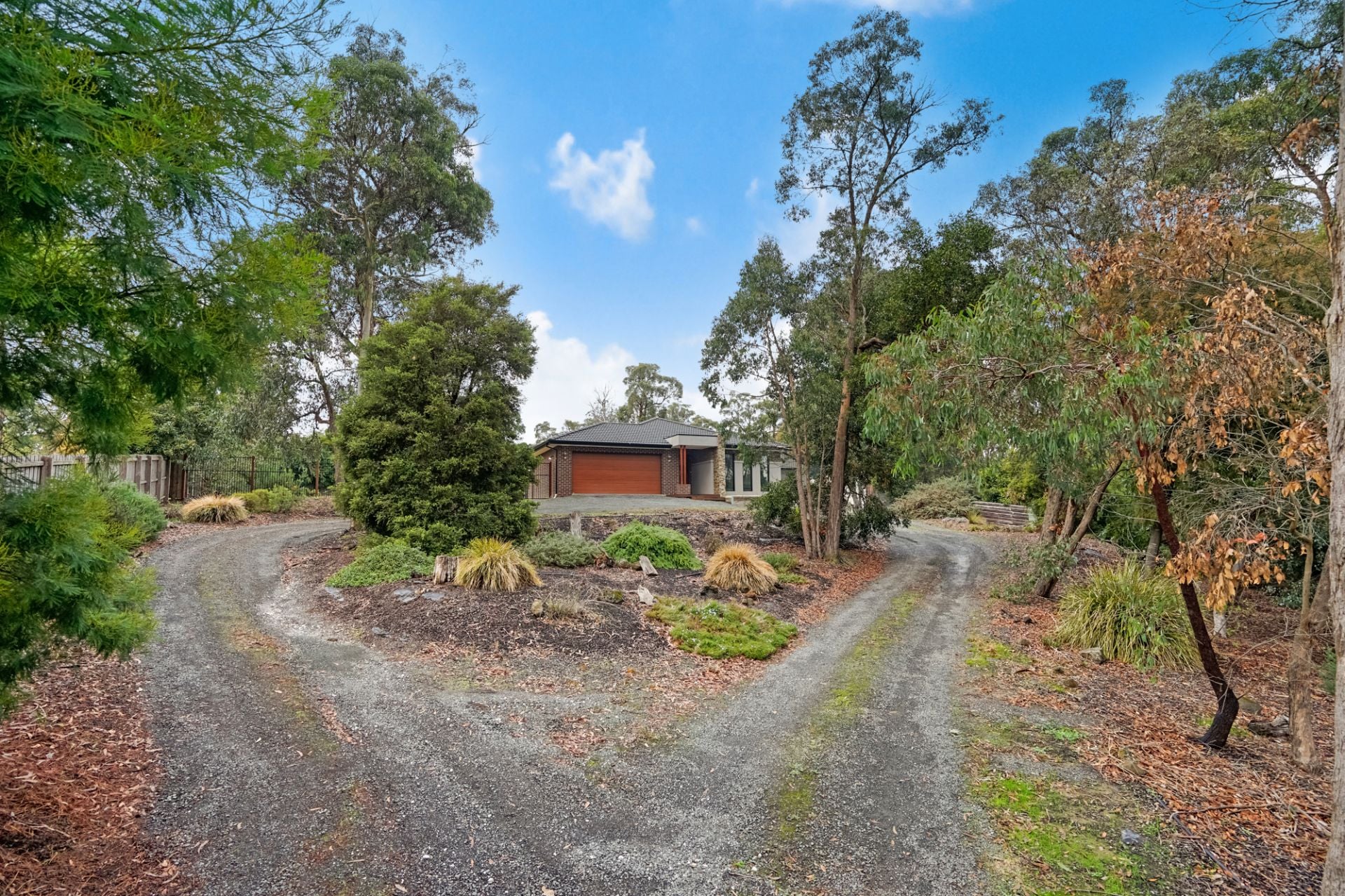 197 Eddy  Avenue, Mount Helen, Mount Helen - Thumbnail 6