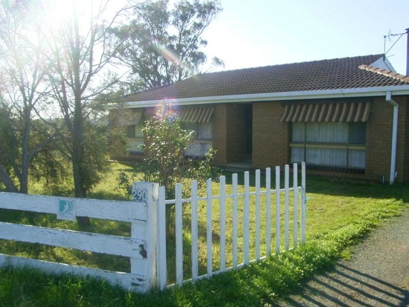 290 Clays Road, BAGSHOT DCK Real Estate