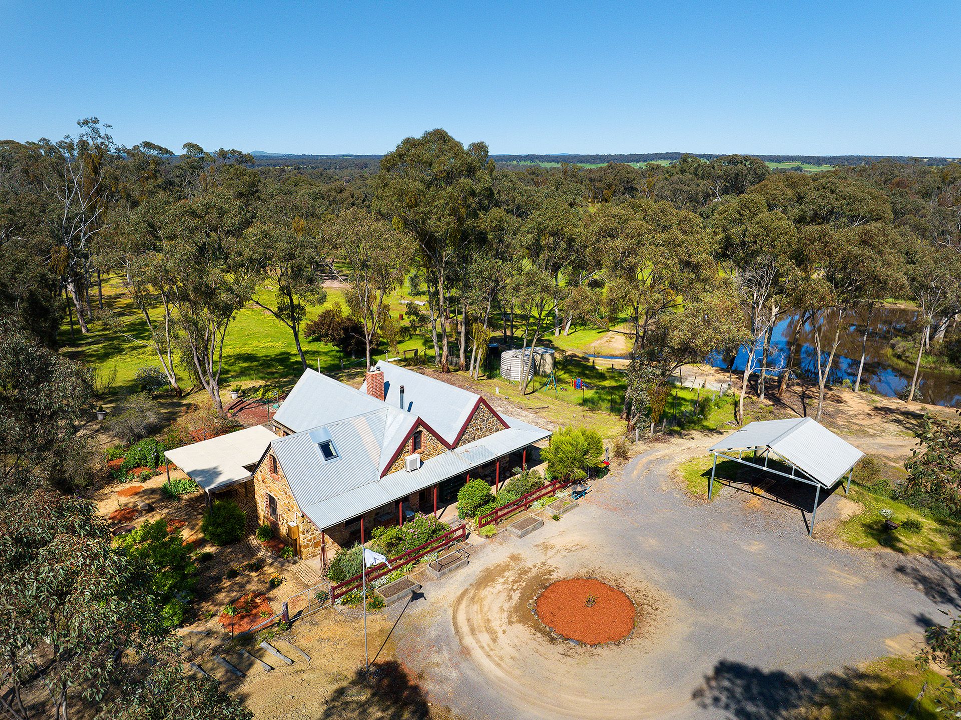 10 Mackie Lane, Newstead - Thumbnail 3