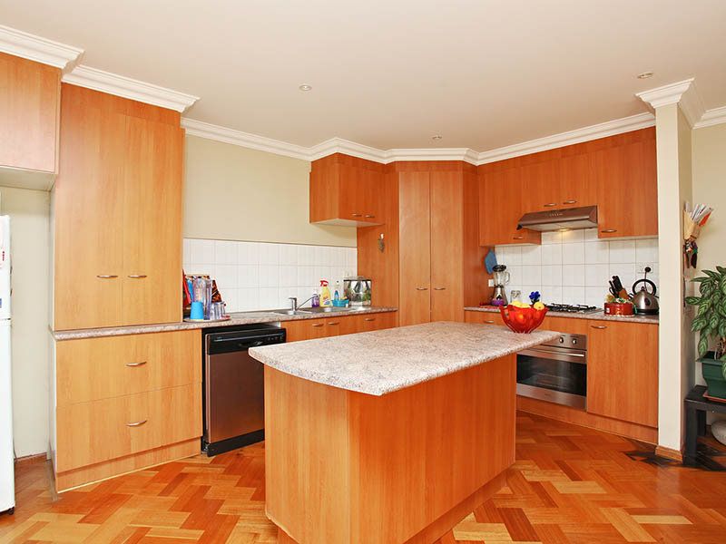 1A Welton Court, Deer Park - Thumbnail 4