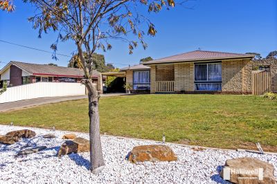 3
 
 
 
  
 
 
 1
 
 
 
  
 
 
 3
 
 
 
 
 
 
 
 35 Jarrod Court, Devonport TAS 7310, Devonport - Thumbnail 3