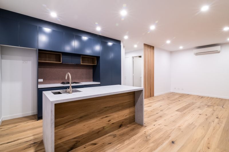 1/1 James Place, Elwood - Thumbnail 4