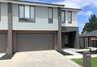 7 Addison Close, Officer VIC