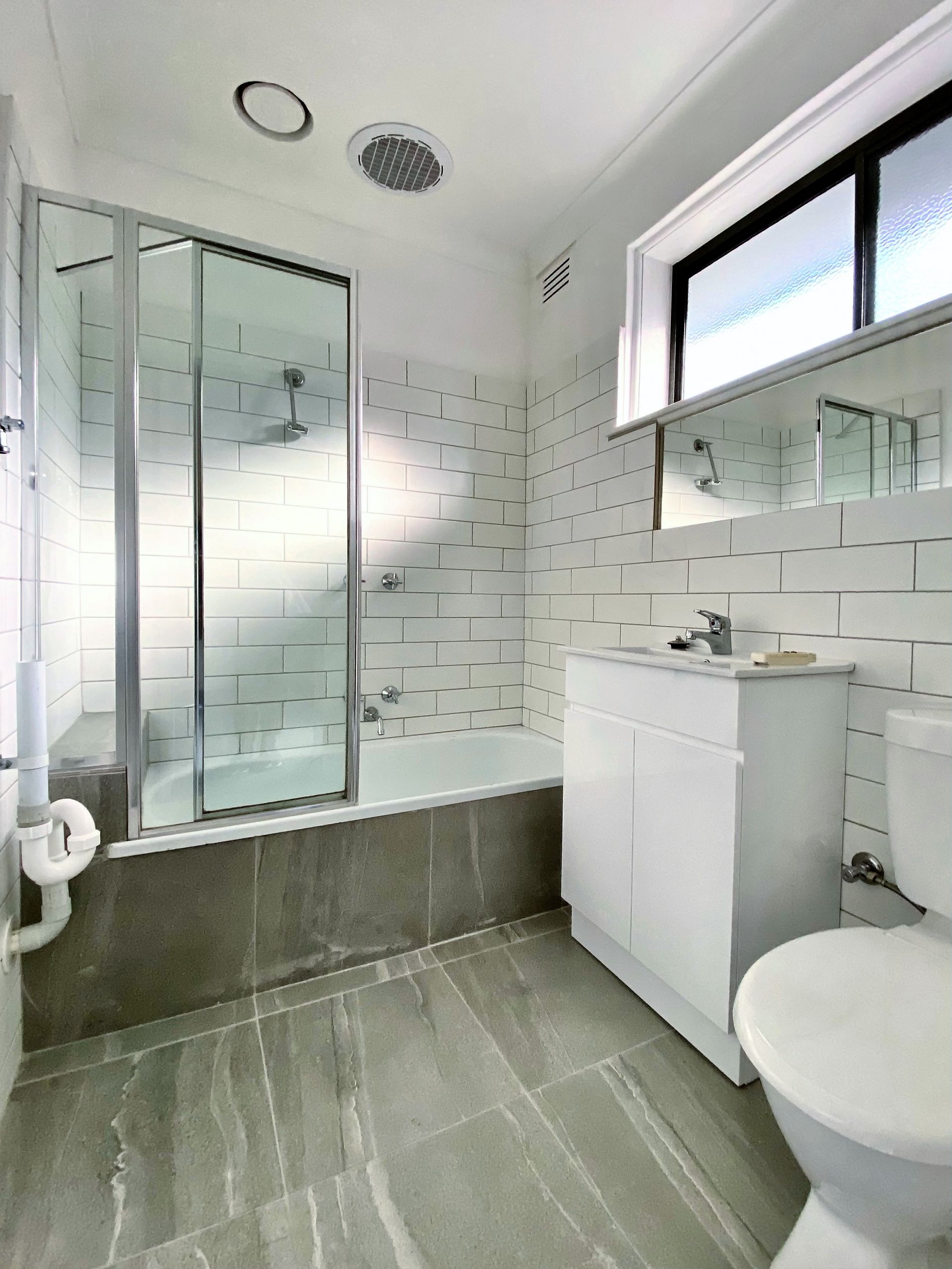 ONE BEDROOM WITH DUCTED HEATING AND AIR CONDITIONING