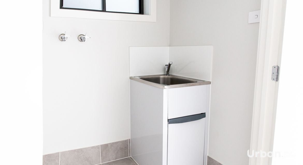 Riverstone 11b Lacilo Street