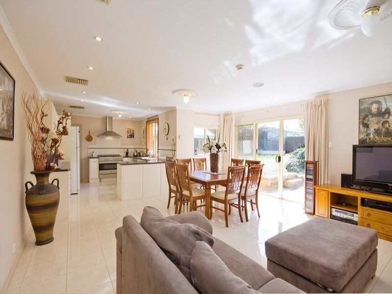 8 Topaz Crescent Salisbury East 5109