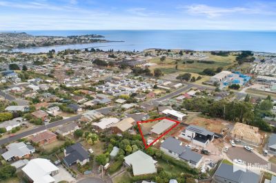 5 Cliffden Court, East Devonport, East Devonport - Thumbnail 2