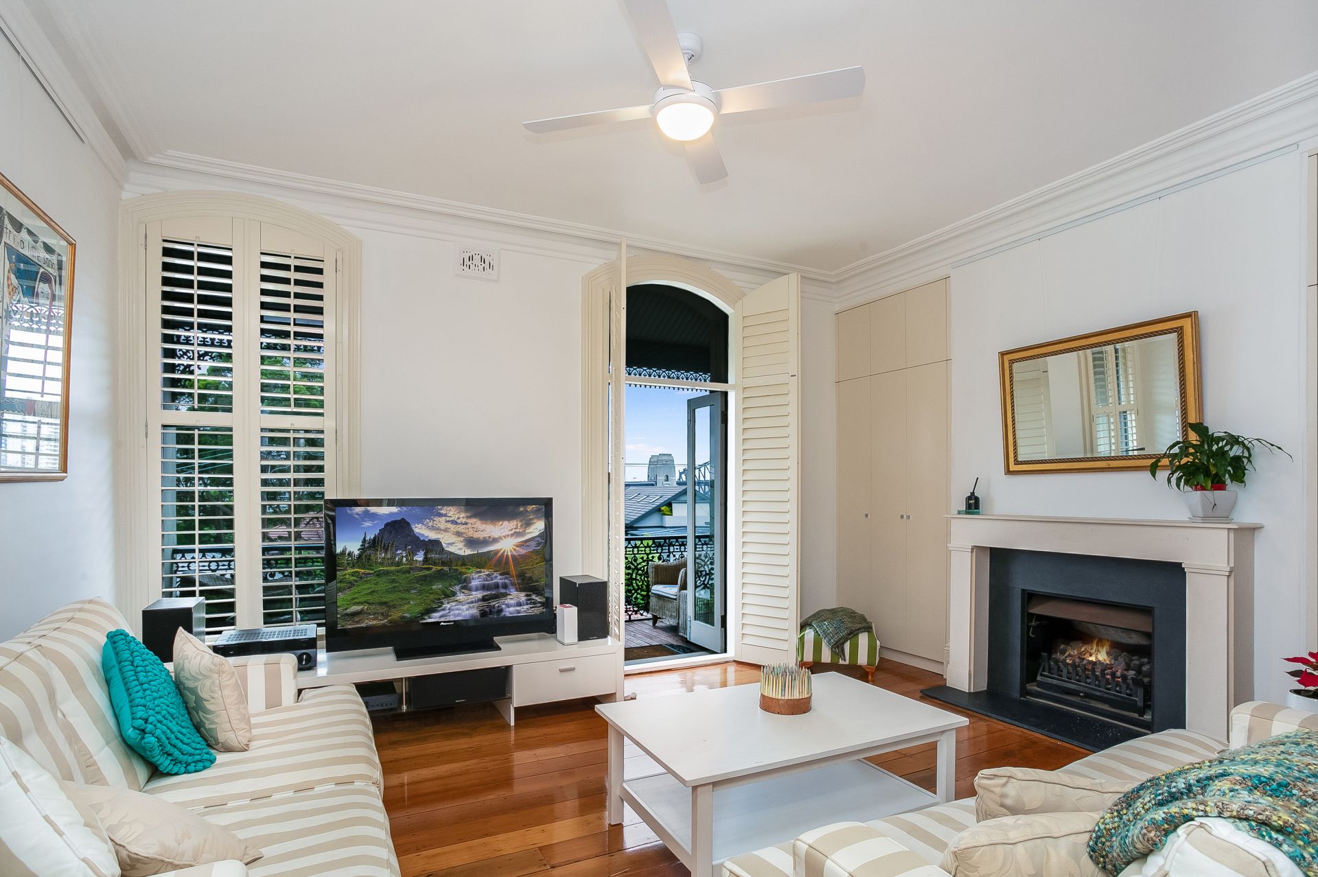 Real Estate For Lease 28 Waiwera Street McMahons Point , NSW