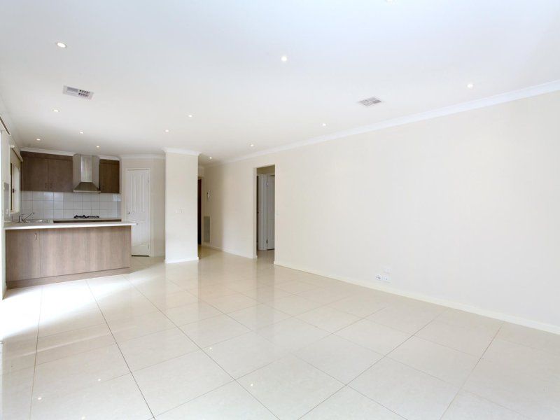 22 Cullen Terrace, Caroline Springs - Thumbnail 5