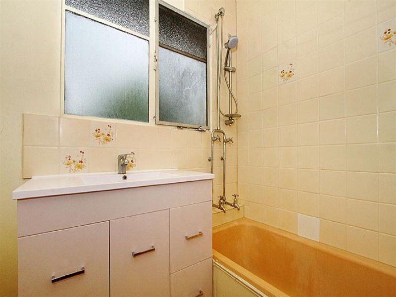 3 BEDROOM HOUSE CLOSE TO ALL!