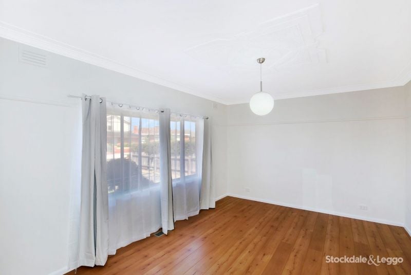 8 Waratah Street, Thomastown