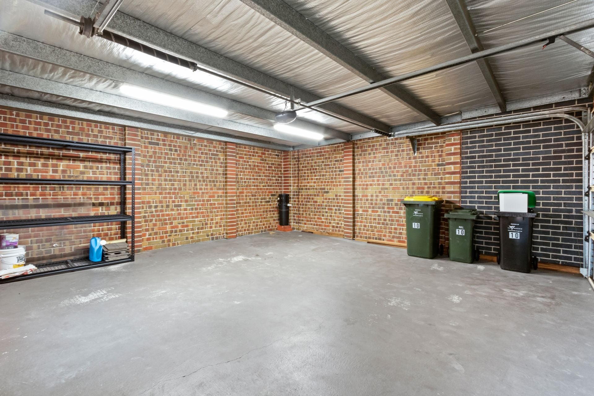 Luxurious Townhouse in Reservoir - Your Dream Home Awaits!