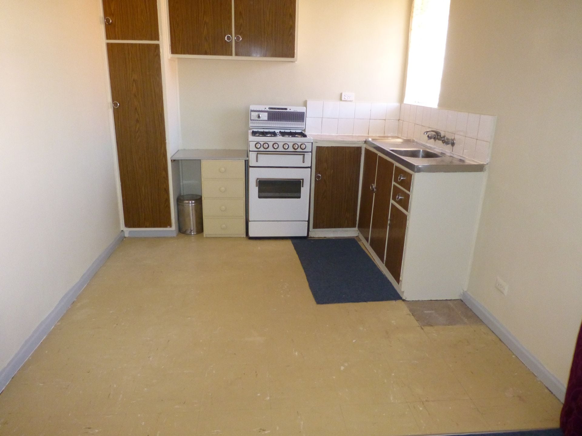 Affordable 1 Bedroom in Excellent Location
