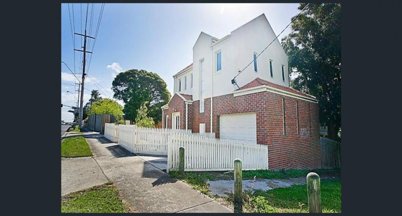 1/555 Waverley Road, Malvern East - Thumbnail 3
