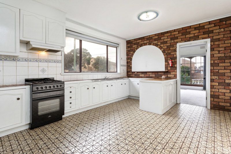 84 Summerhill Road, West Footscray - Thumbnail 6