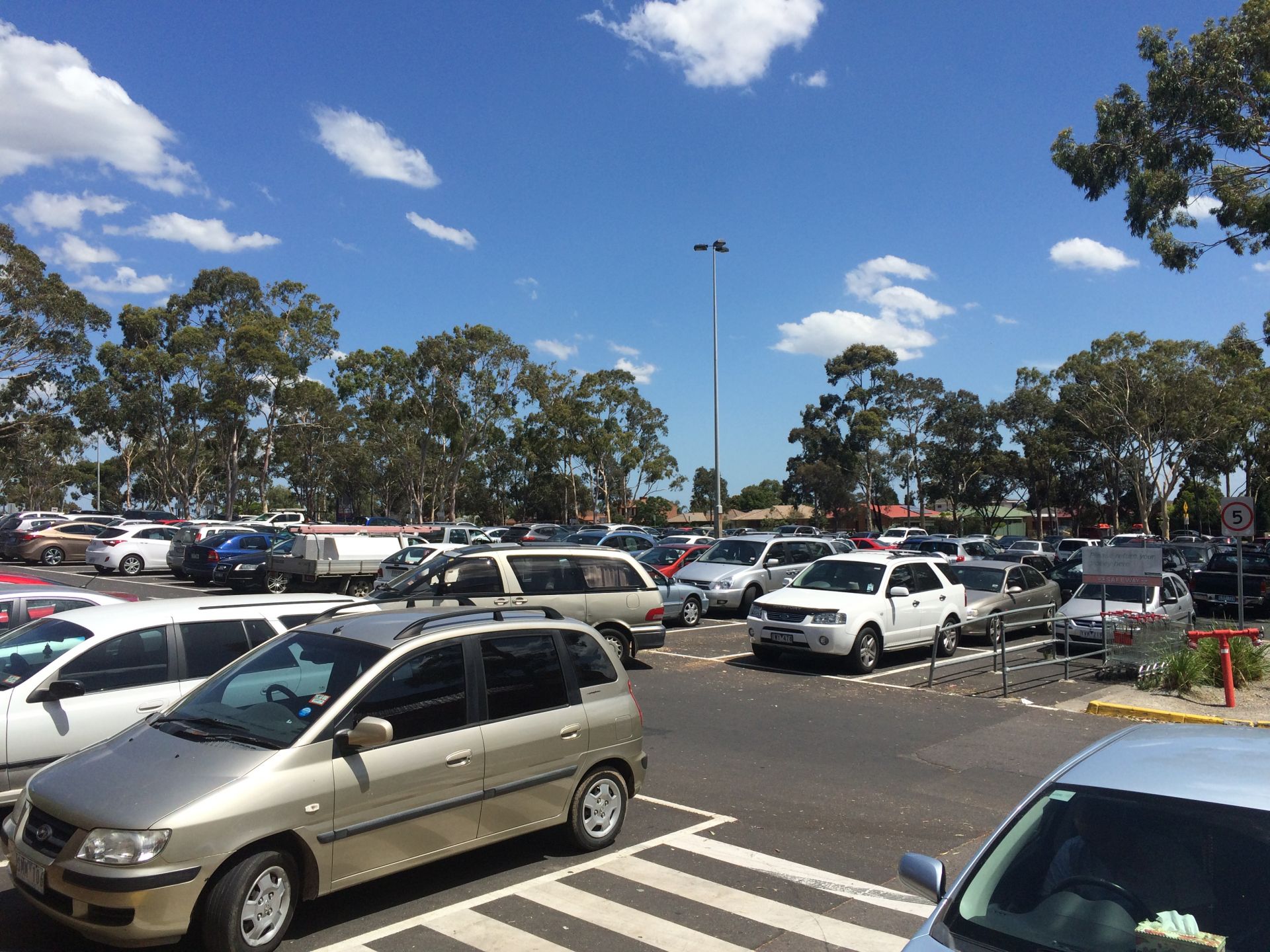 PRIME RETAIL/OFFICE SPACE - THE STABLES SHOPPING CENTRE