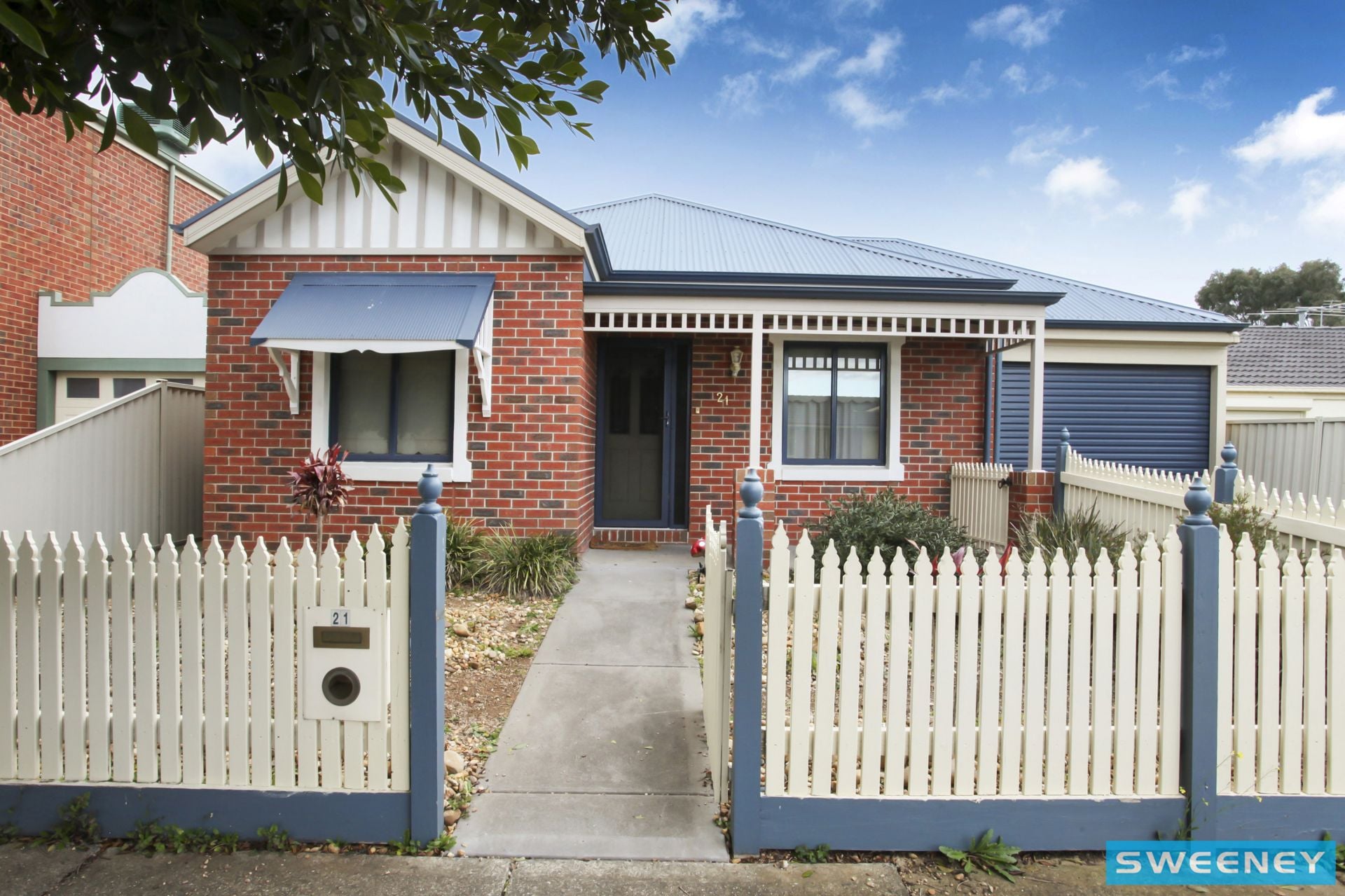 21 Moreton Close, Caroline Springs - Thumbnail 2