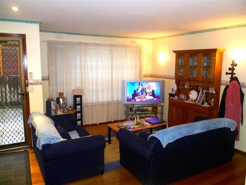 Affordable & Stylish 2 Bedroom Unit with Heating & Cooling!