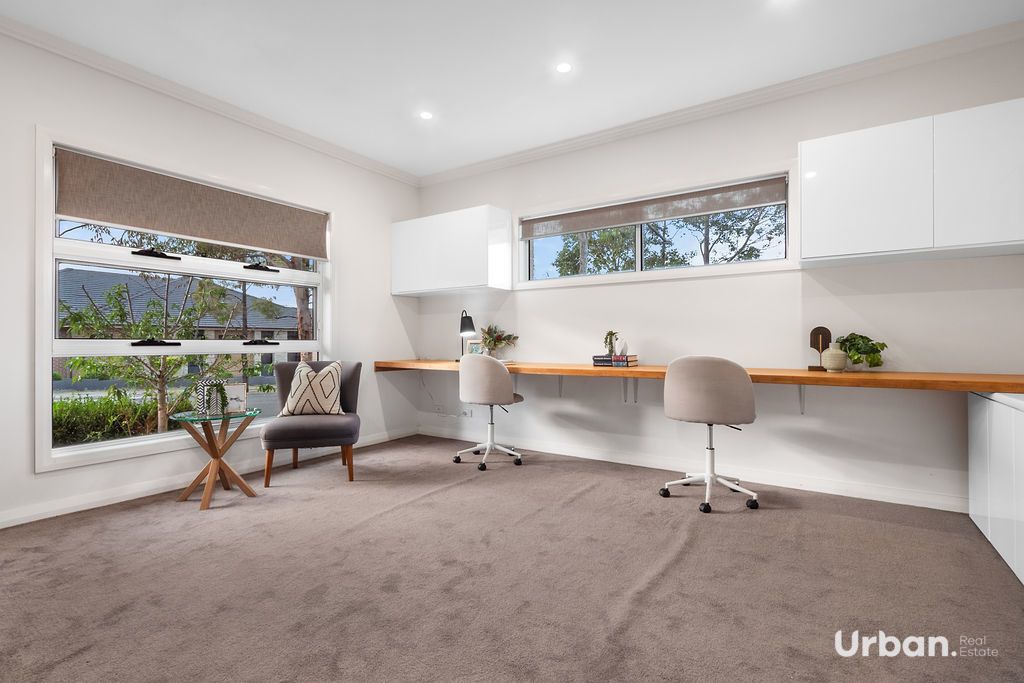 Colebee 15 Kirkwood Crescent